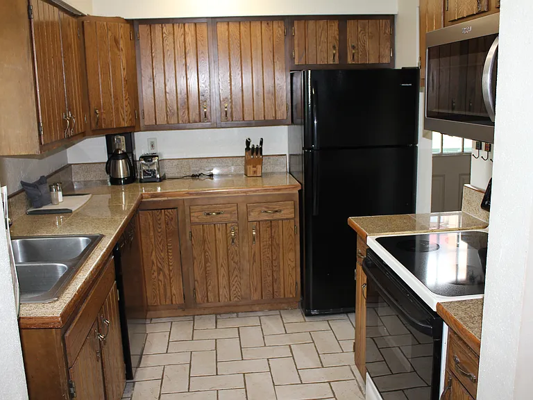 79 Evergreen Rd — Photo 5