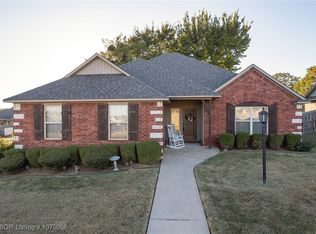 313 Skagway Ln, Barling, AR 72923