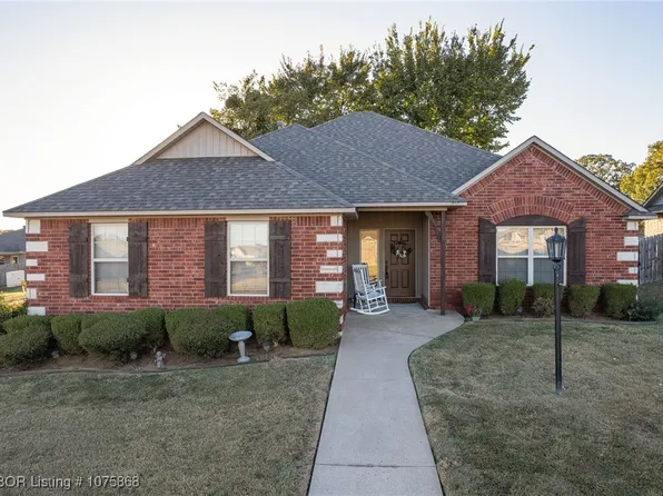 313 Skagway Ln, Barling, AR 72923