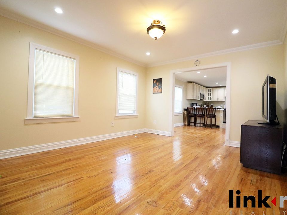 1st image of 94 Belmont Ave #1