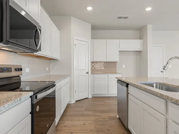 5308 Carodel Farm Way, Flowery Branch, GA 30542