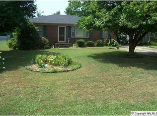 110 Virginia Dr, Athens, AL 35611