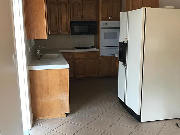 2nd image of 2770 Manos Dr