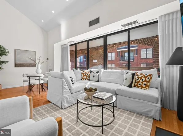 3225 Grace St NW APT 219, Washington, DC 20007