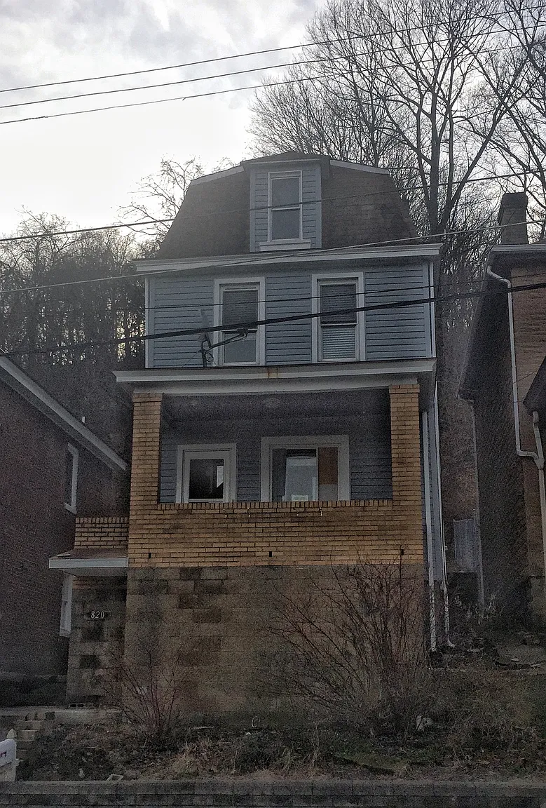 820 Doyle Ave photo 1