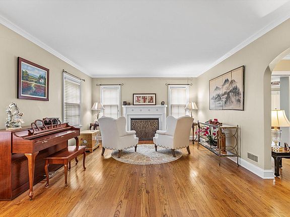 3rd image of 3704 18th AVENUE