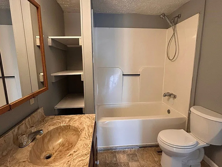 62 Rose Rd — Photo 9