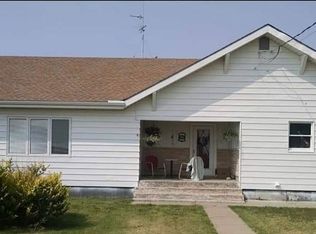 10690 SW H Rd, Cimarron, KS 67835