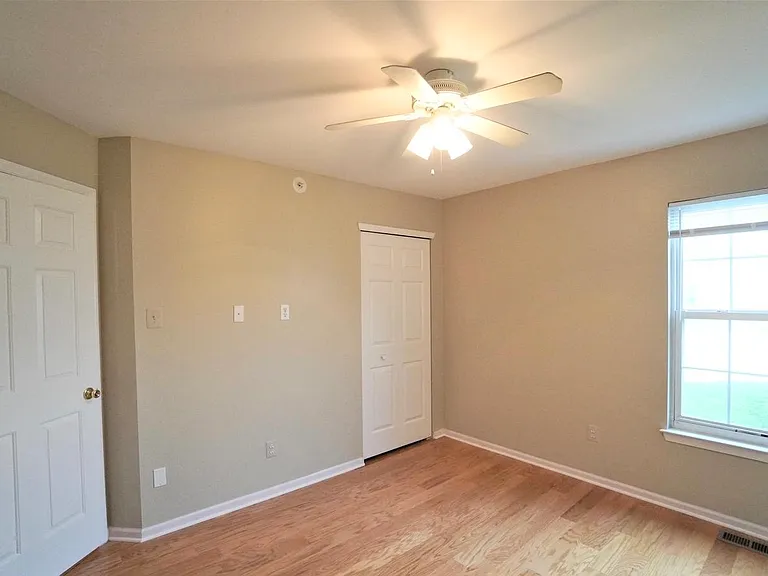 2607 Virginia Ln — Photo 26