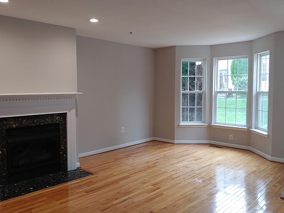 Living room with gas fireplace