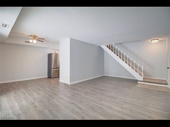 5th image of 9895 Independence Dr
