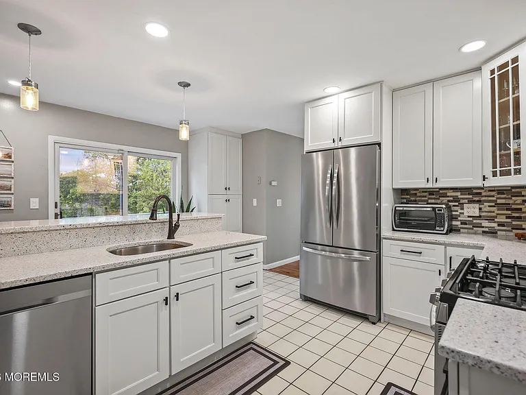 2 Oyster Creek Dr — Photo 13