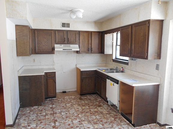 3rd image of 209 N 83rd St
