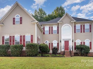 4017 Garden Oak Dr, Indian Trail, NC 28079