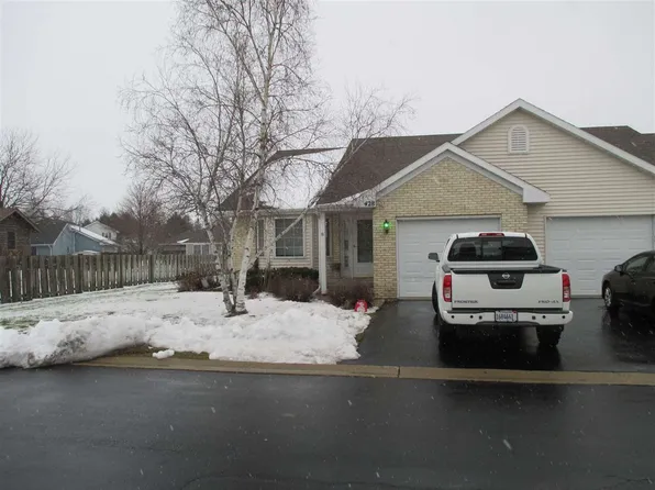 428 Sunbeam Ct, Stillman Valley, IL 61084