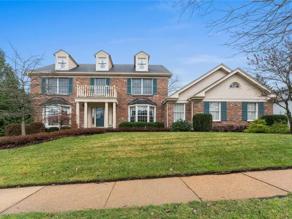 1320 Haute Loire Dr, Ballwin, MO 63011