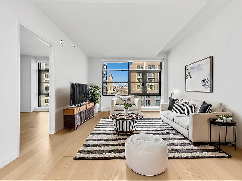1st image of 171 Suffolk St #6DD