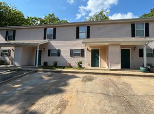 1366 E Sequoyah Ct, Fayetteville, AR 72701