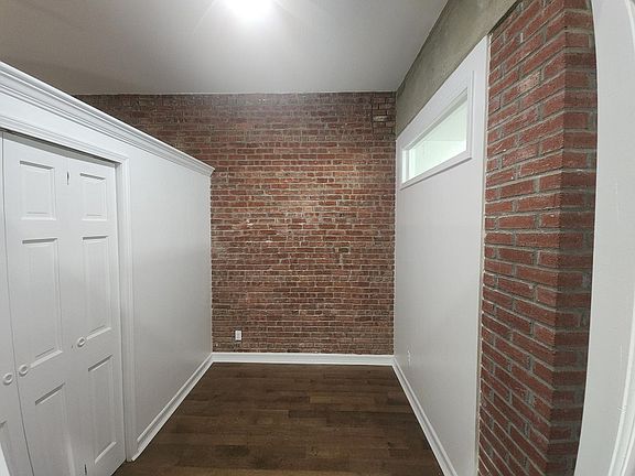 3rd image of 341 W 71st St APT 3