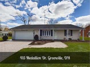 415 Medallion Dr, Greenville, OH 45331