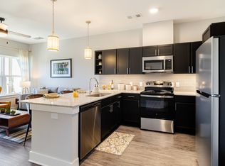 1500 Laurel Crossing Pkwy #303, Buford, GA 30519