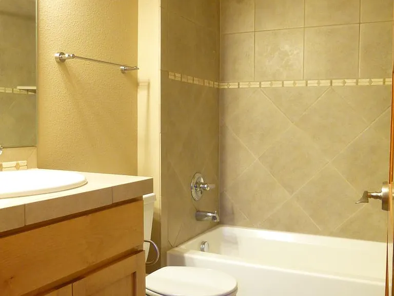 BATH BEDRM 2 12