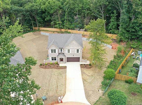 2nd image of 10108 Greenwood Ct