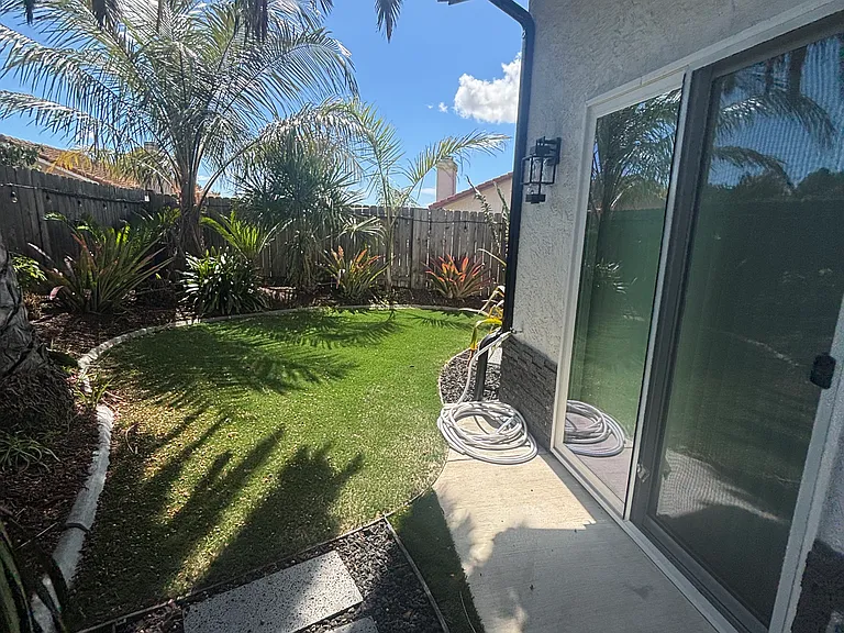 837 Rio Claro Ct — Photo 40