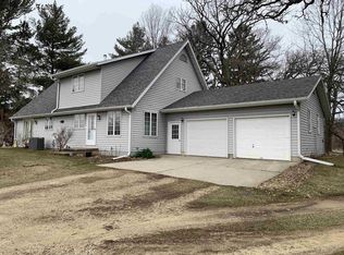 3065 Sam Miles Rd, Stoughton, WI 53589