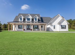 260 Spruce Ct, City Of Delafield, WI 53018