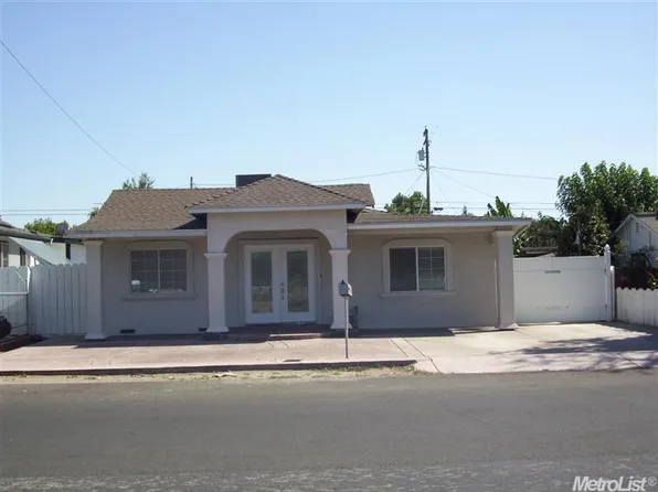 1516 Woodworth Ave, Modesto, CA 95351