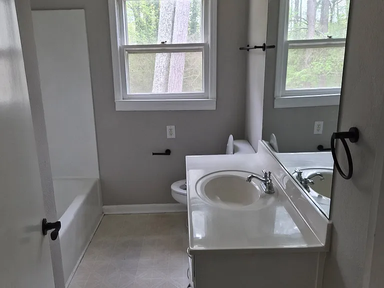 506 Jefferson Dr — Photo 7