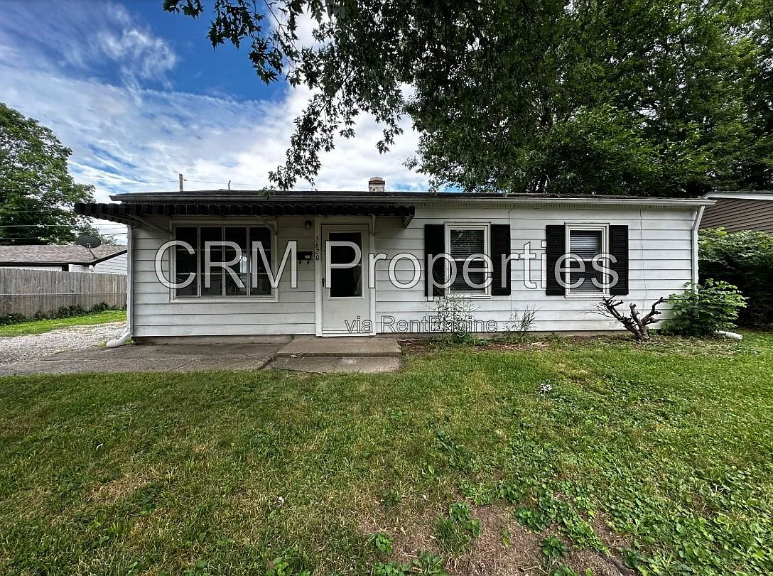 3 bed, 1.0 bath, 925 sqft, $1,350 — Photo 2