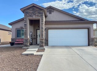 14354 N Cave Dr, El Paso, TX 79938