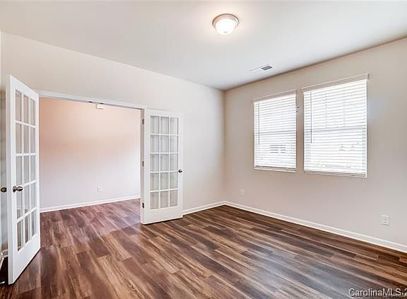 3rd image of 6512 Georgia Oak Dr