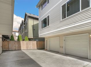 9240 Interlake Ave N APT D, Seattle, WA 98103