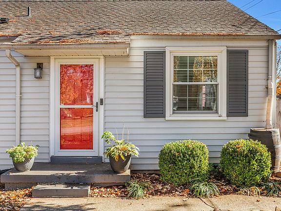 4th image of 5602 Meadowcrest Ln