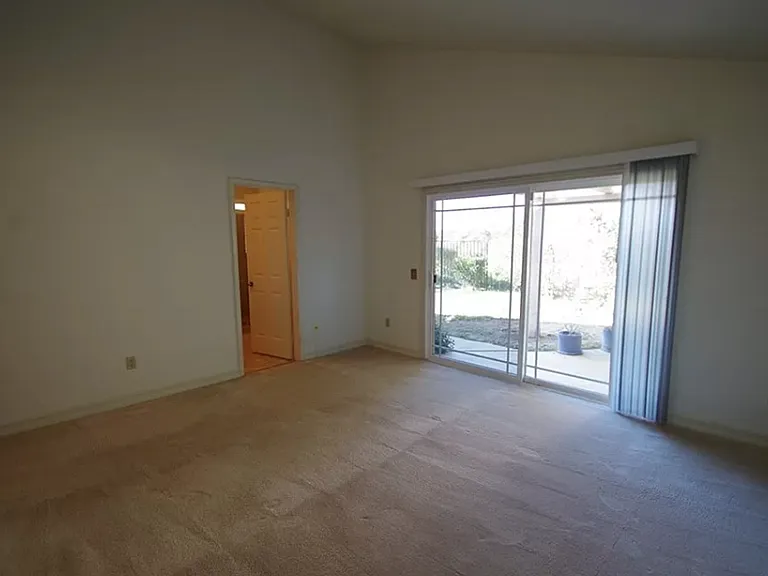 6797 Oak Forest Dr — Photo 16