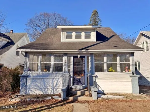 128 Old Loudon Road, Latham, NY 12110