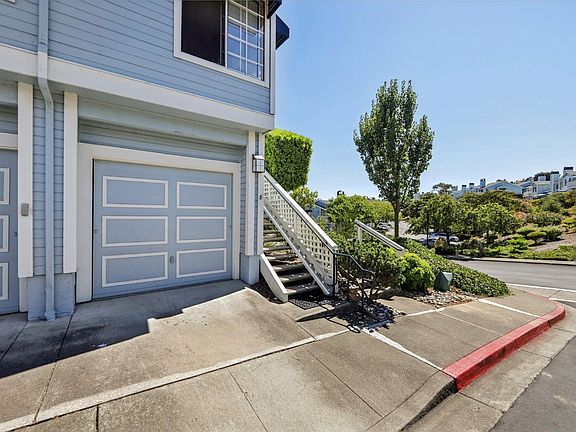 3rd image of 101 Little River Court #6