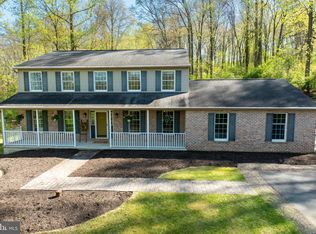 27 Robin Lea Ln, Fleetwood, PA 19522