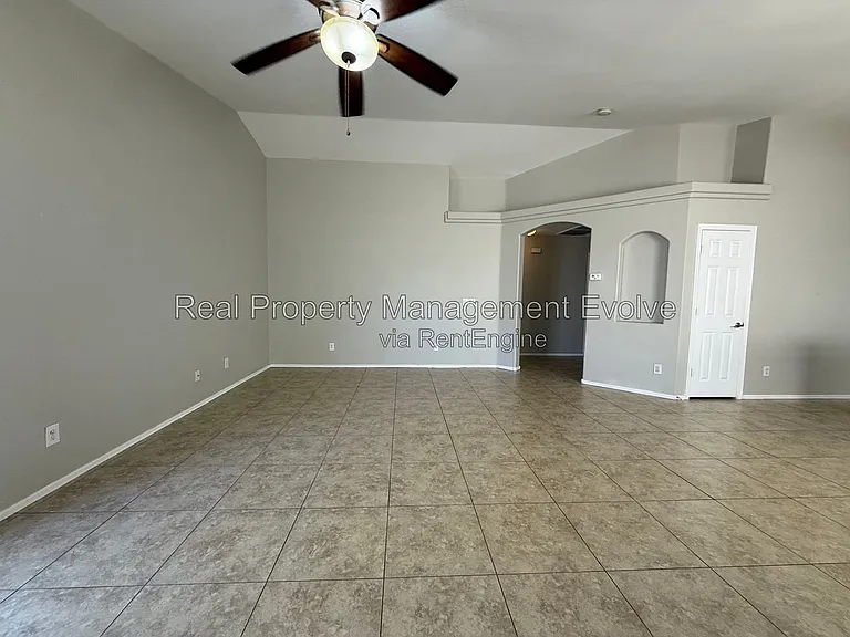 11728 W Avenida Del Sol — Photo 12