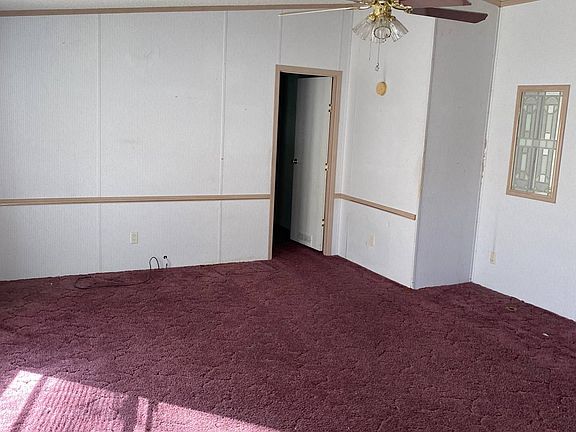 3rd image of 1065 Breezy Oaks