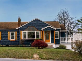 82 S Houcks Rd, Harrisburg, PA 17109