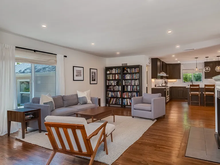 4778 Lucille Dr — Photo 18