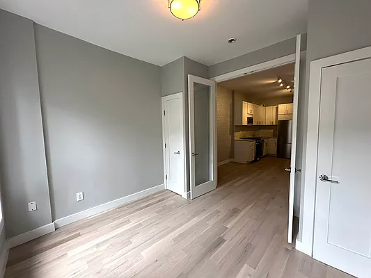 Rented by Tourma Realty LLC | media 9