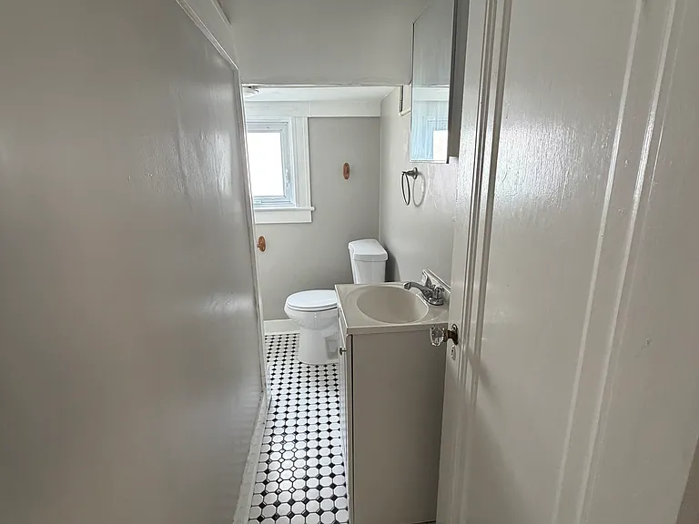 29 Crowley Ave — Photo 12