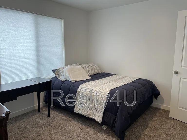 1088 E Waterway Ln #1 — Photo 18