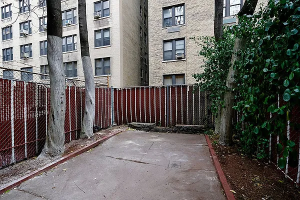 Rented by Aether Property Group | media 10