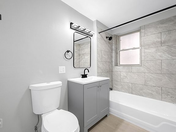 4th image of 423 N Central Ave APT 2W
